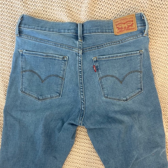 SOLD LEVIS 311 Shaping Skinny Jeans - Picture 4 of 7